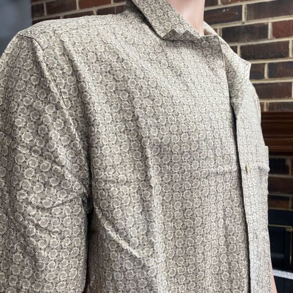 Dockers Exact Men’s TShirt Green Floral Short Sleeve Button Front Pocket Size L - Picture 10 of 10